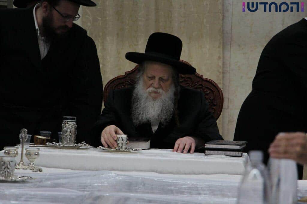 ביום הזיכרון: הרבי ערך טיש לחסידים