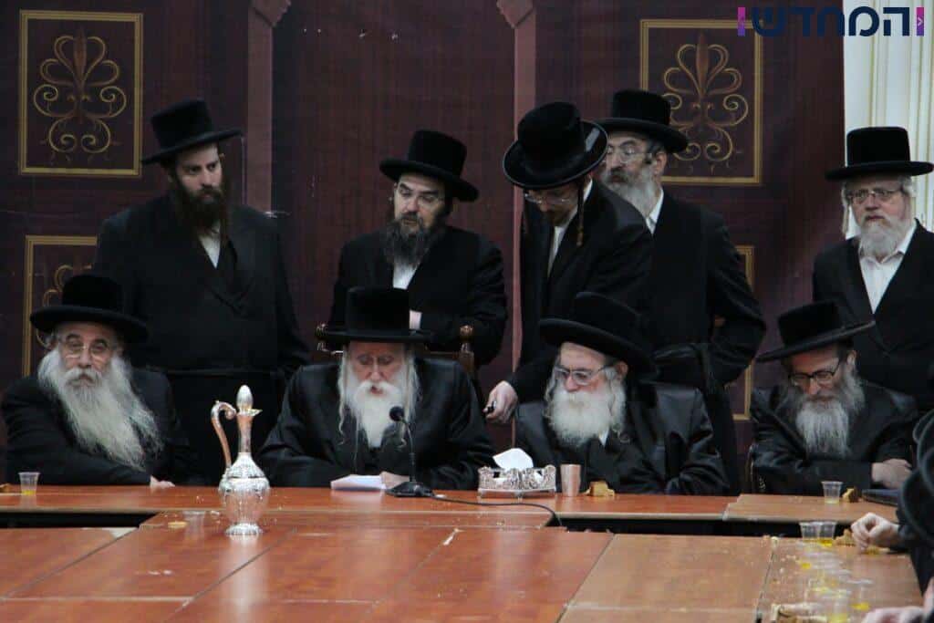 לצד האדמו"רים: הרבי מסר שיעור לבחורים