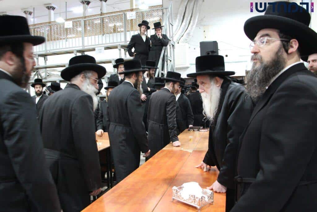 לצד האדמו"רים: הרבי מסר שיעור לבחורים