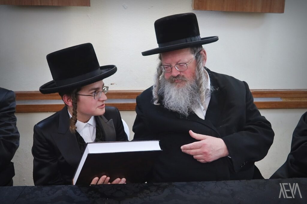 שמחת בר המצווה לנכד הרבי