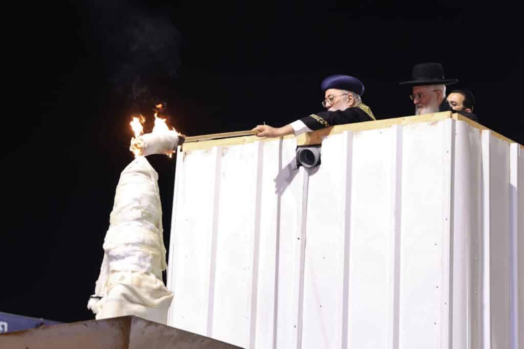 אור מופלא רום מעלה: הראשל"צ חנך את מתחם ההילולא