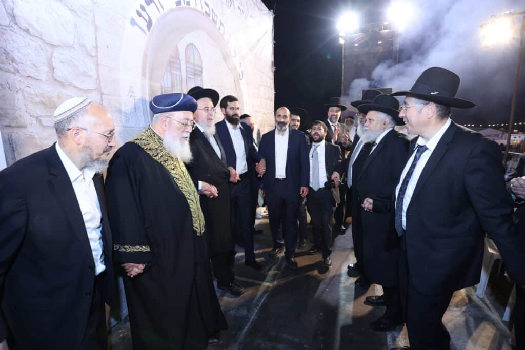 אור מופלא רום מעלה: הראשל"צ חנך את מתחם ההילולא