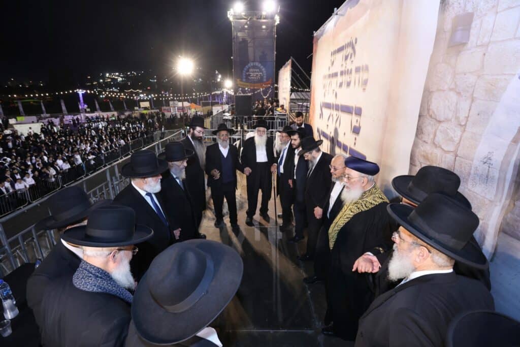 אור מופלא רום מעלה: הראשל"צ חנך את מתחם ההילולא