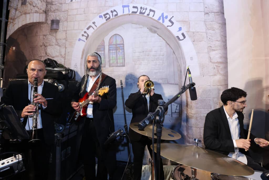 אור מופלא רום מעלה: הראשל"צ חנך את מתחם ההילולא