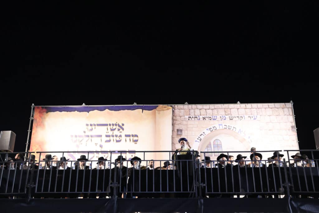 אור מופלא רום מעלה: הראשל"צ חנך את מתחם ההילולא