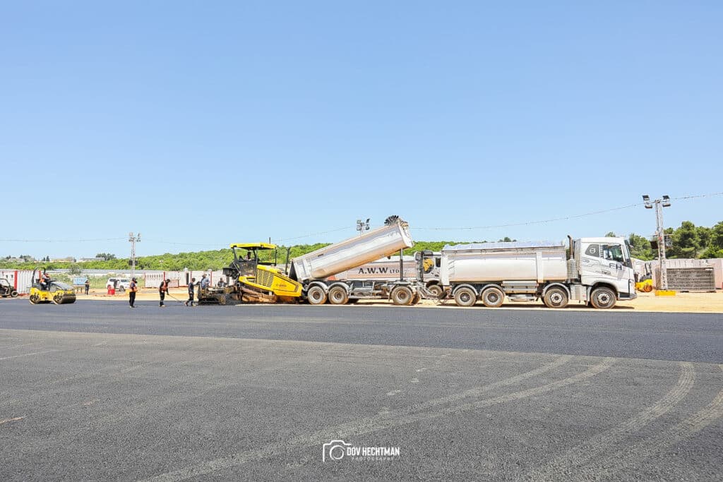 יממה וחצי להילולא: הצלם החב"די תיעד את ההכנות