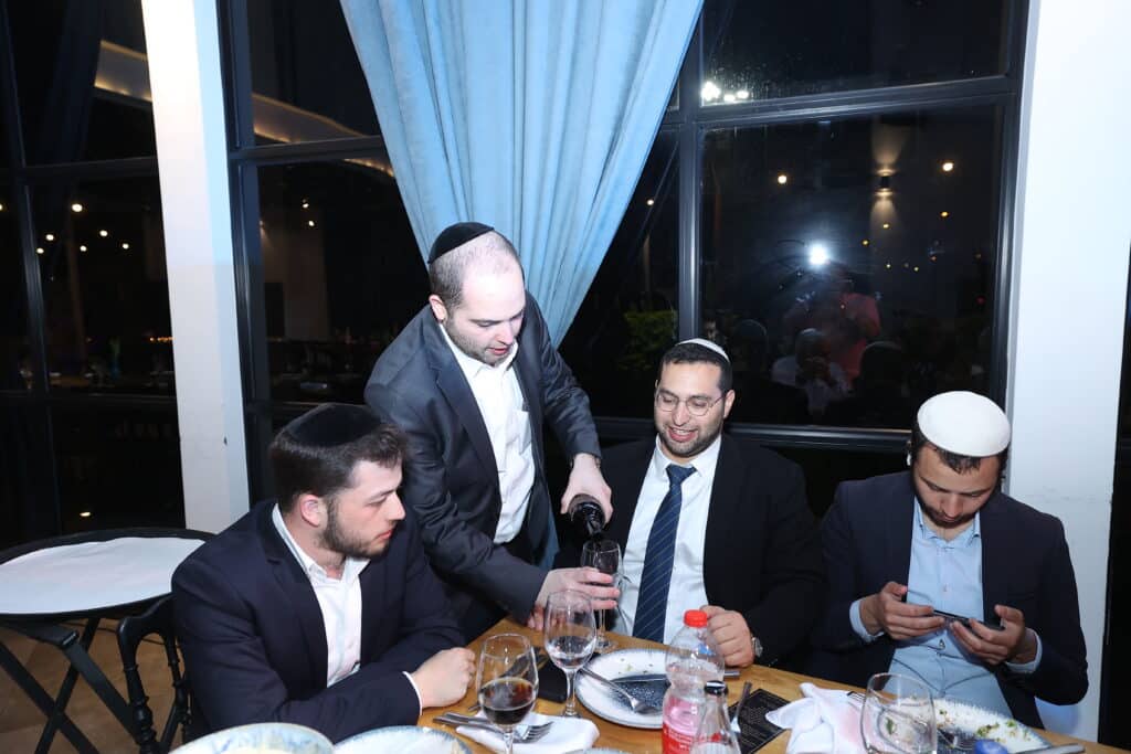 רבבות בהילולא השנתית בציון רבי מאיר בעל הנס