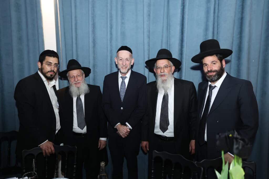 רבבות בהילולא השנתית בציון רבי מאיר בעל הנס