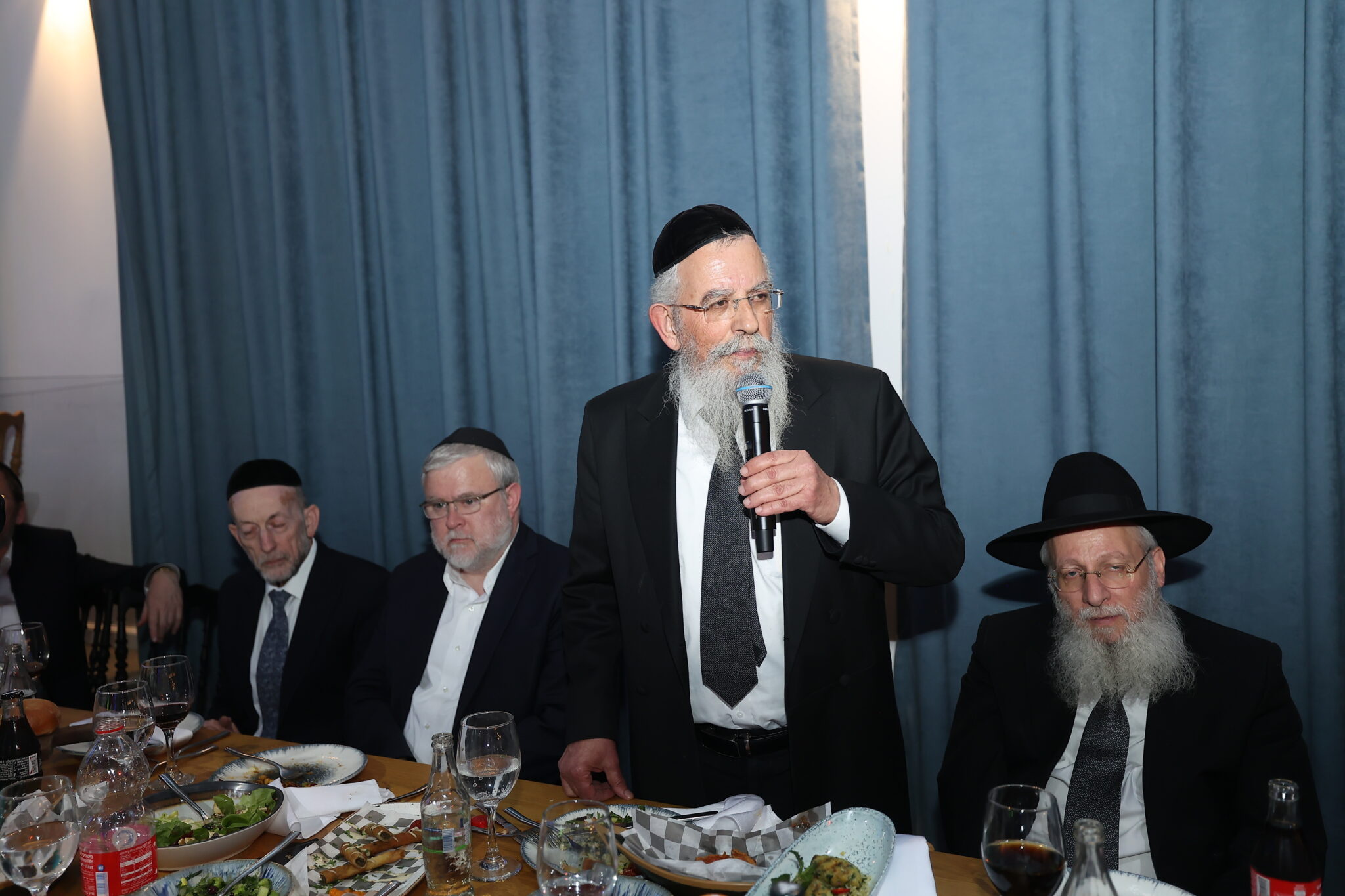 רבבות בהילולא השנתית בציון רבי מאיר בעל הנס