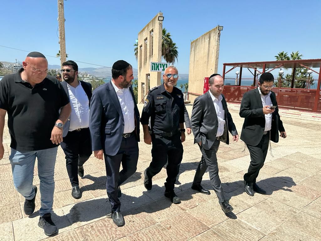 רבבות בהילולא השנתית בציון רבי מאיר בעל הנס