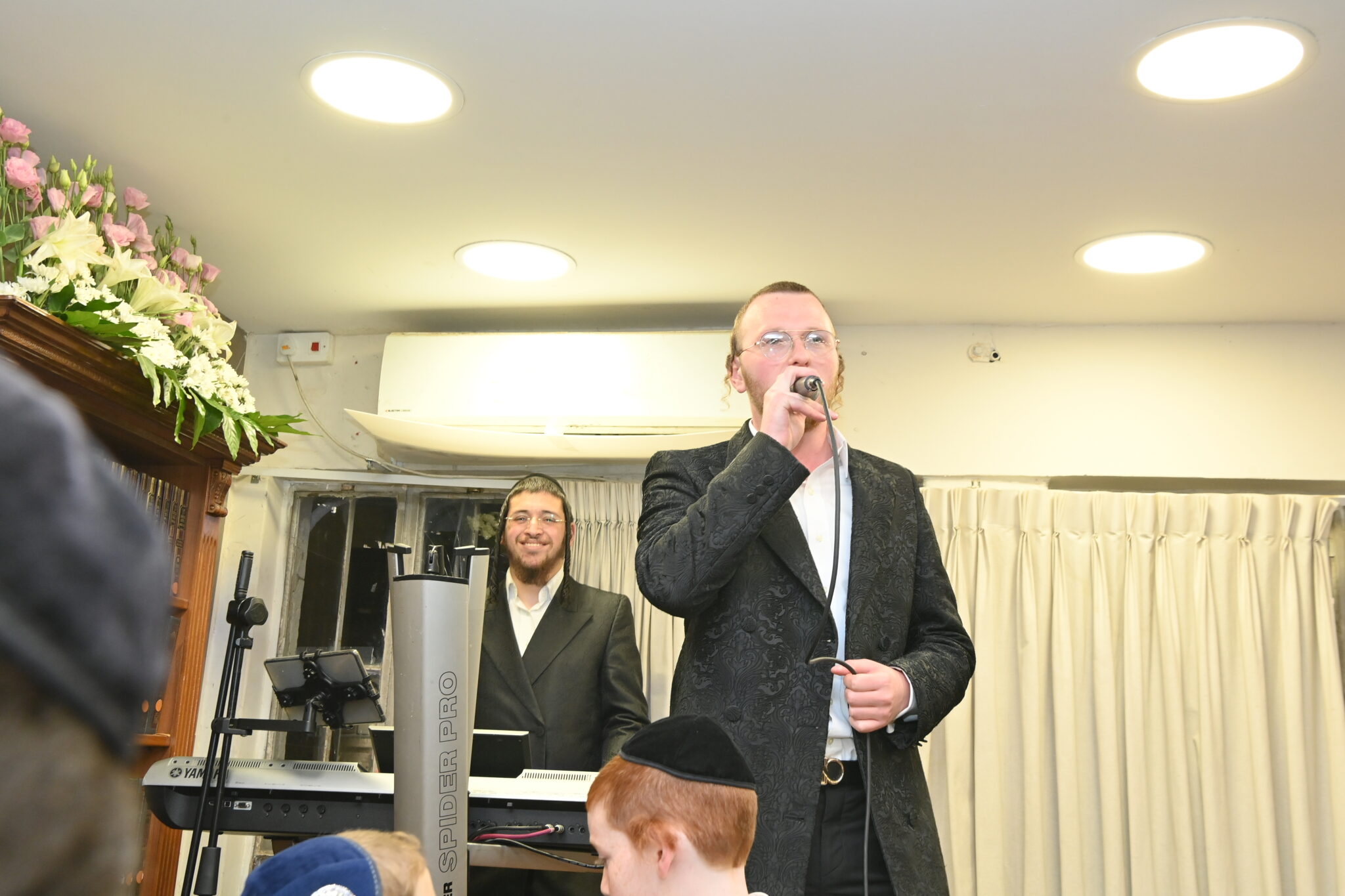 בישיבת 'תורת אברהם' חגגו מעמד הכנסת ספר תורה