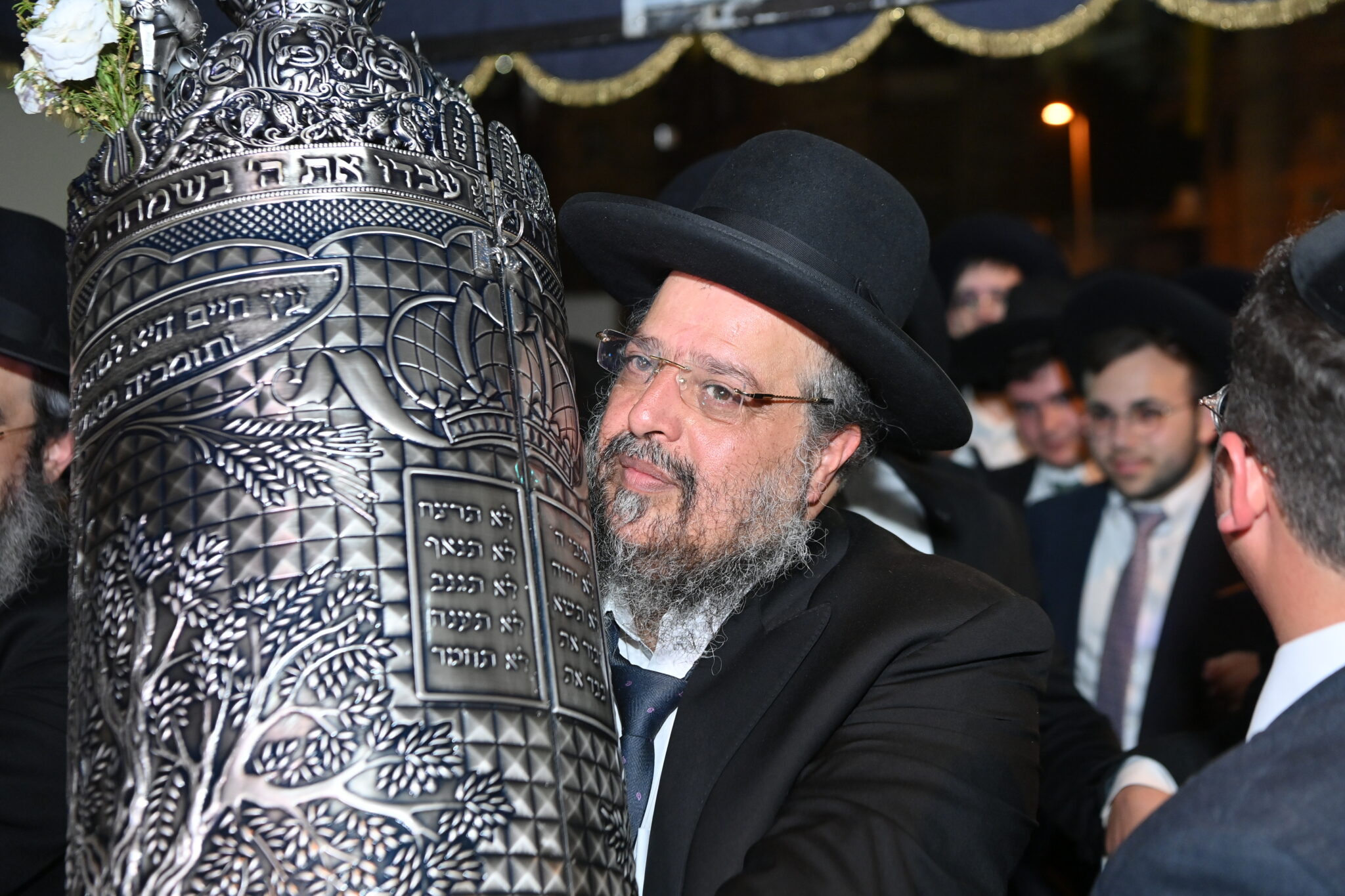 בישיבת 'תורת אברהם' חגגו מעמד הכנסת ספר תורה