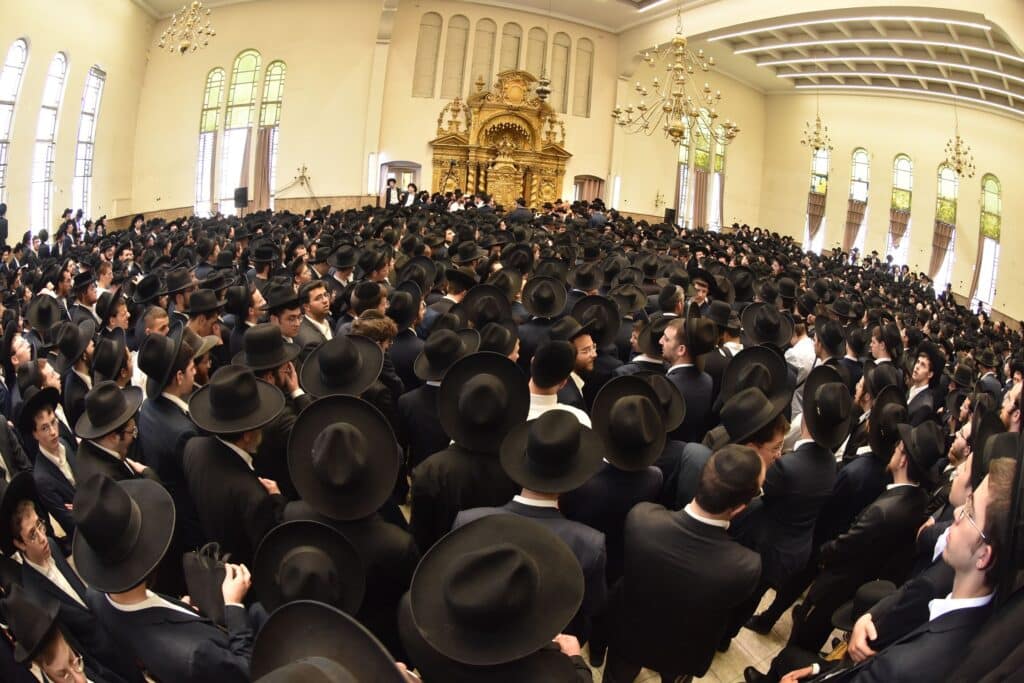 מביטול מלאכה ועד לקבורה: תיעוד מהלוויית מרן זצ"ל