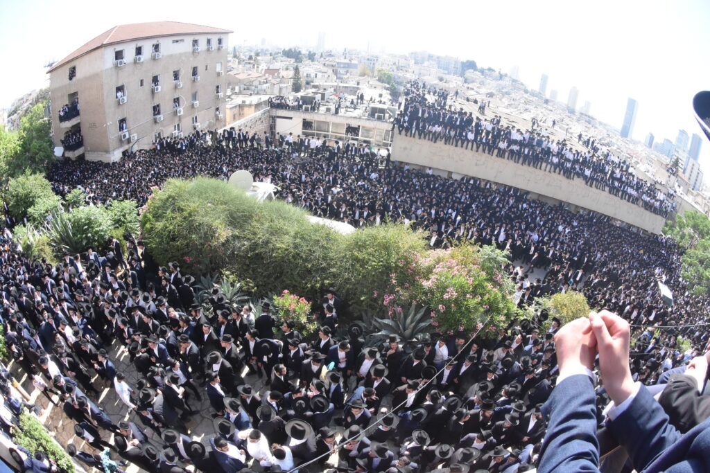 מביטול מלאכה ועד לקבורה: תיעוד מהלוויית מרן זצ"ל