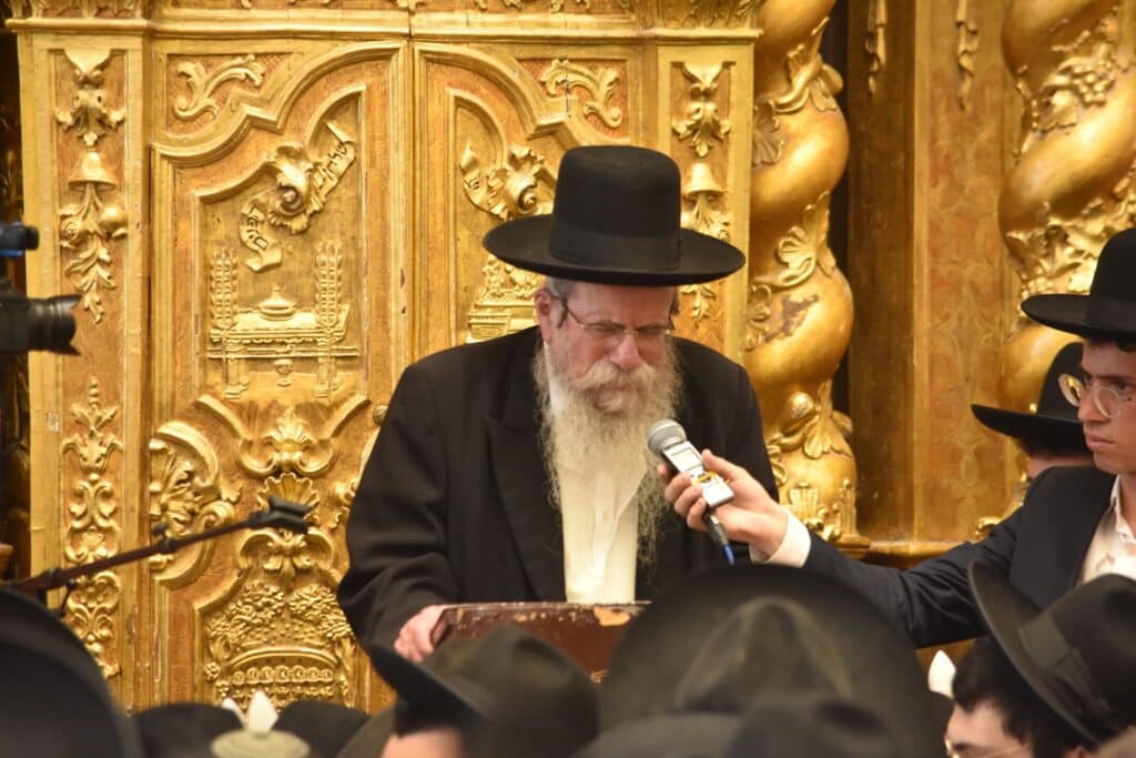 מביטול מלאכה ועד לקבורה: תיעוד מהלוויית מרן זצ"ל