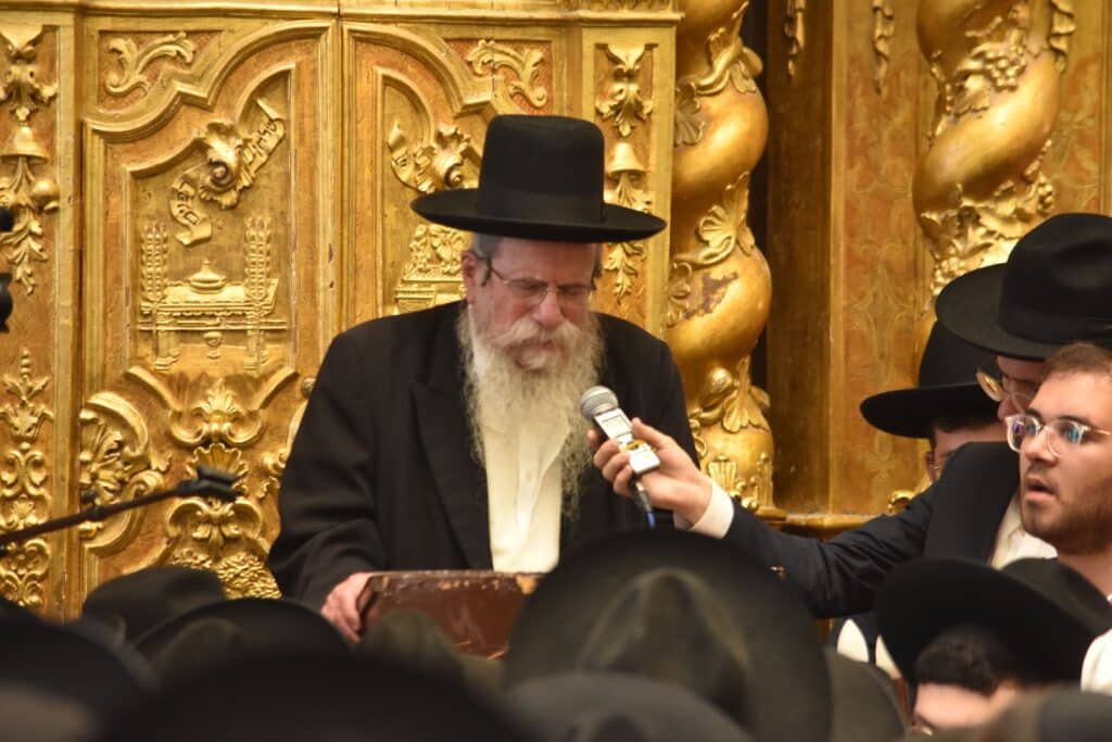 מביטול מלאכה ועד לקבורה: תיעוד מהלוויית מרן זצ"ל