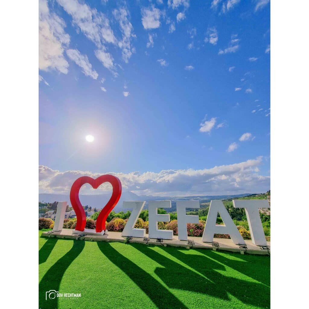 צפת שלא הכרתם: הצלם החב"די תיעד 50 רגעים