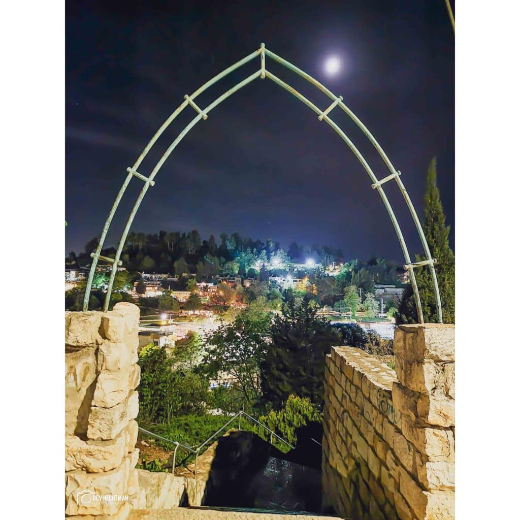 צפת שלא הכרתם: הצלם החב"די תיעד 50 רגעים