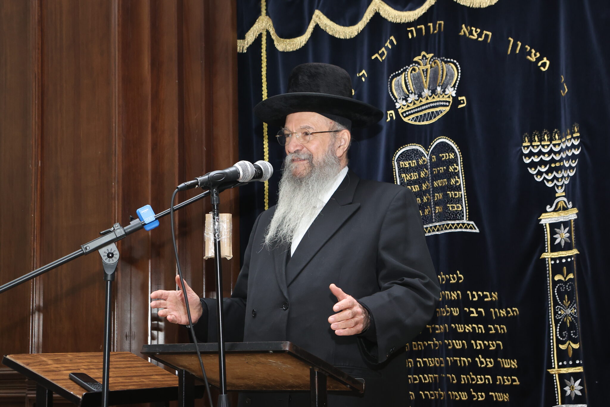 ככלות י"ב חודש: מאות בעצרת זיכרון לגר"ש קוק ככלות י"ב חודש: מאות בעצרת זיכרון לגר"ש קוק