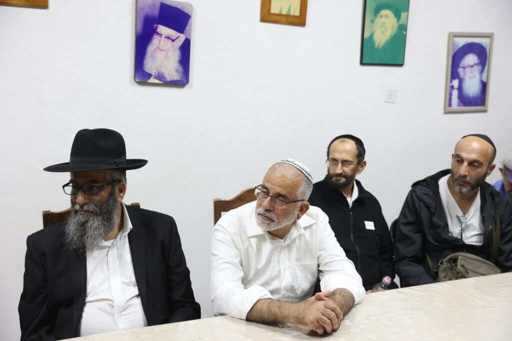 הגר"מ בן שמעון חיזק את בני הקהילה ביהוד