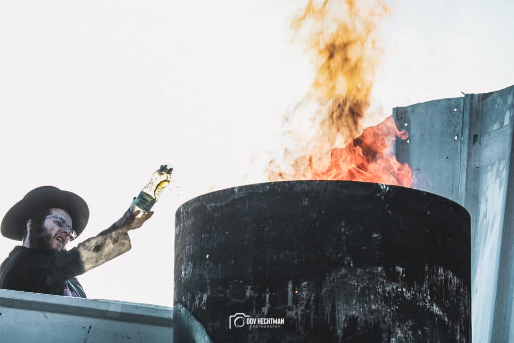 מְאִירַת עֵינֵינוּ: השמש זרחה על המתפללים במירון