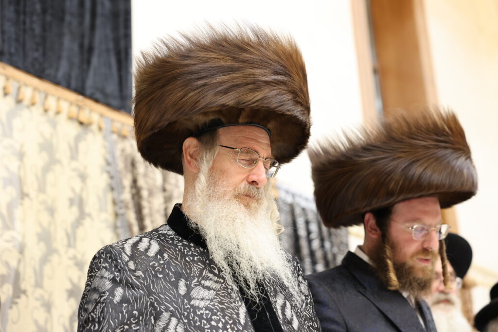 בהארנאסטייפל חגגו בר מצווה לנכד האדמו"ר