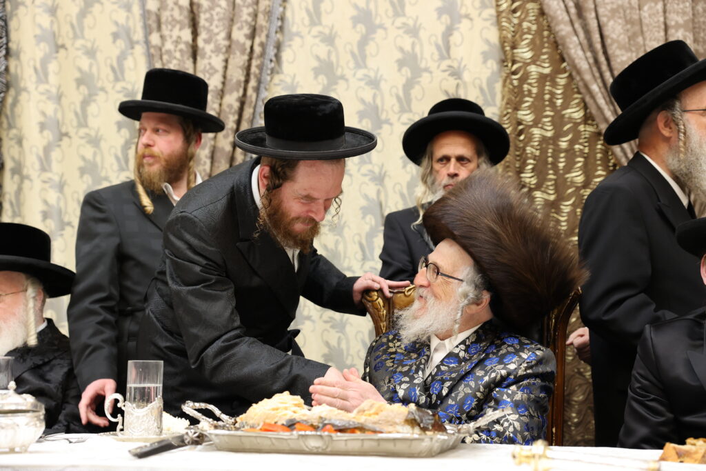 בהארנאסטייפל חגגו בר מצווה לנכד האדמו"ר