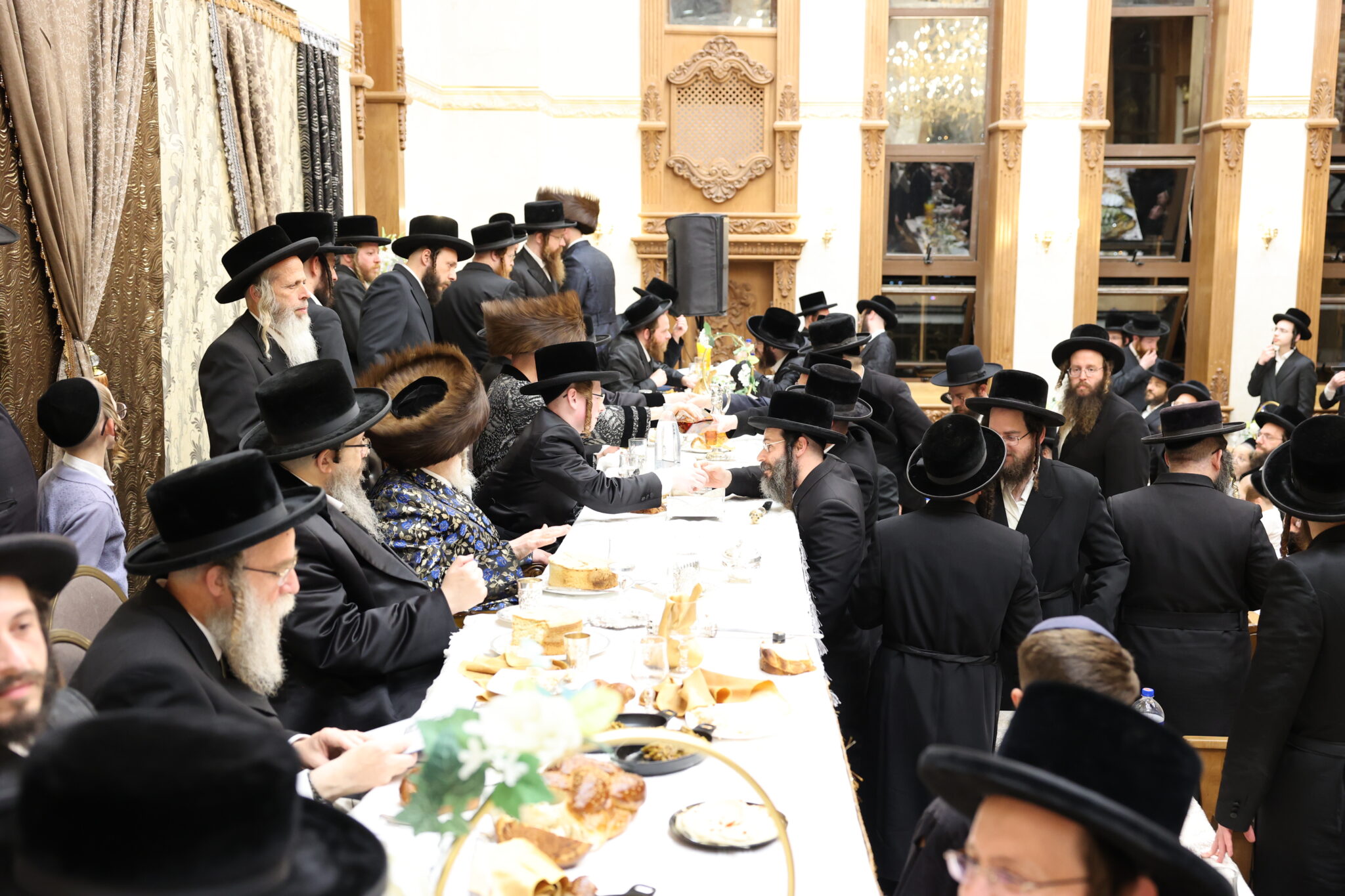 בהארנאסטייפל חגגו בר מצווה לנכד האדמו"ר