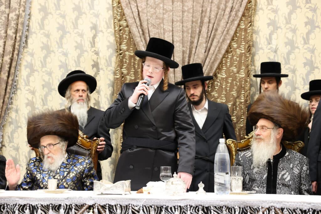 בהארנאסטייפל חגגו בר מצווה לנכד האדמו"ר