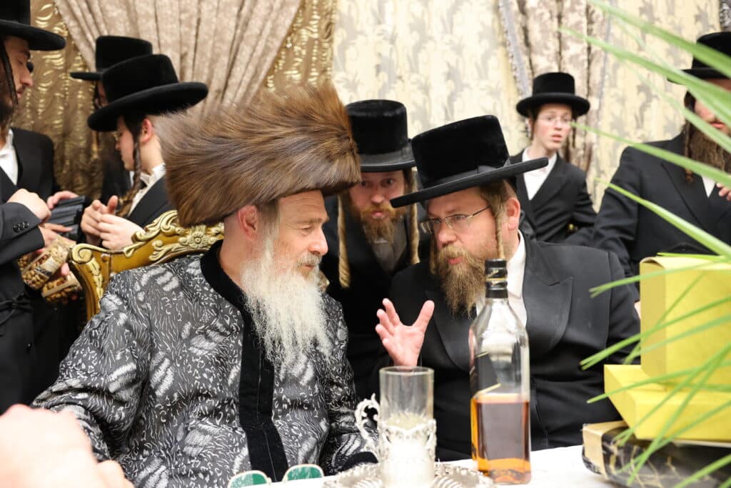 בהארנאסטייפל חגגו בר מצווה לנכד האדמו"ר