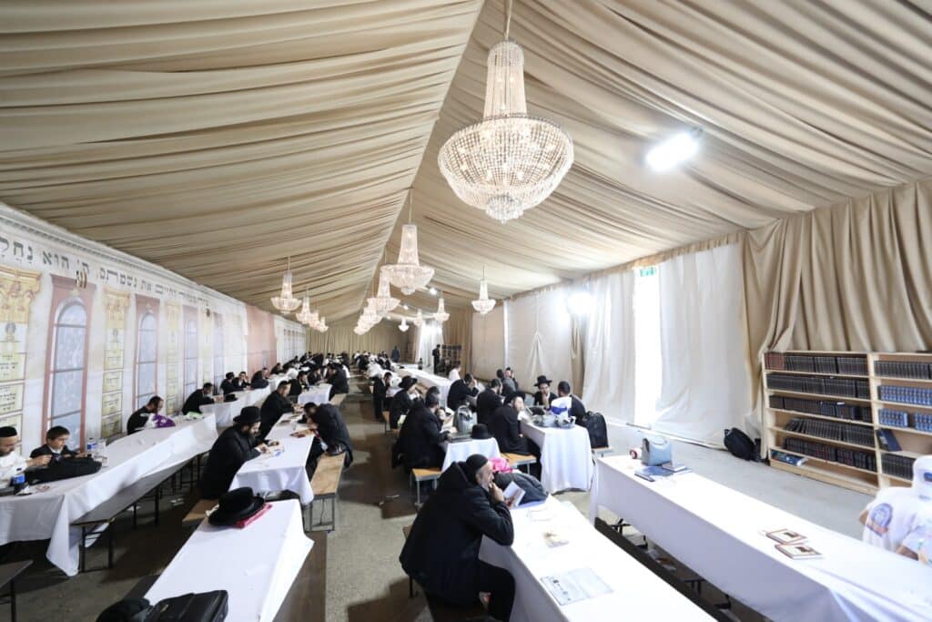 רבבות כבר זורמים למירון • הכטמן מגיש גלריה