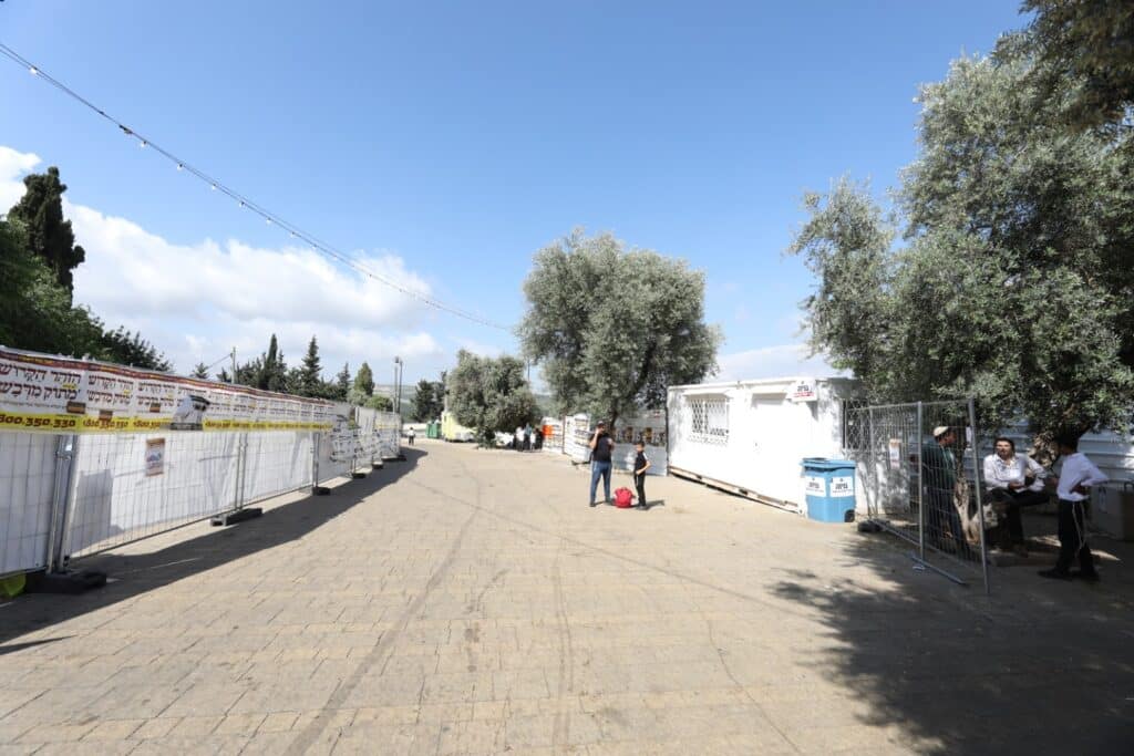 רבבות כבר זורמים למירון • הכטמן מגיש גלריה