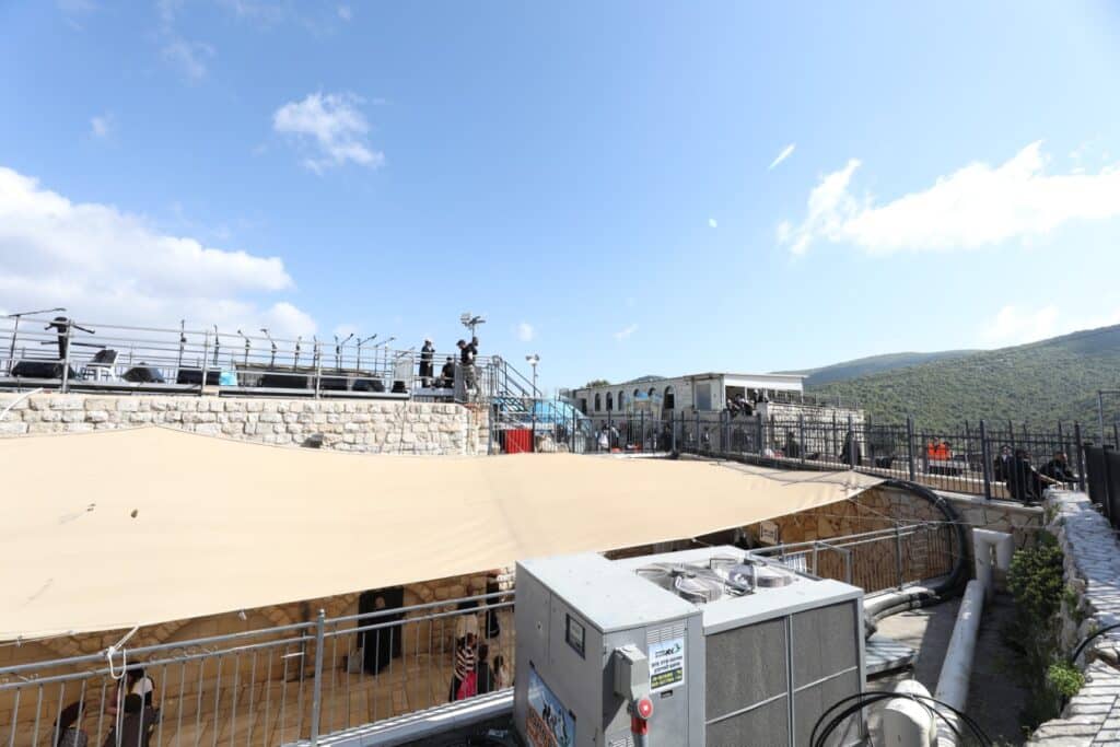 רבבות כבר זורמים למירון • הכטמן מגיש גלריה