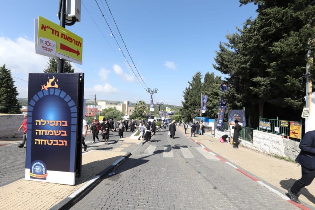 רבבות כבר זורמים למירון • הכטמן מגיש גלריה