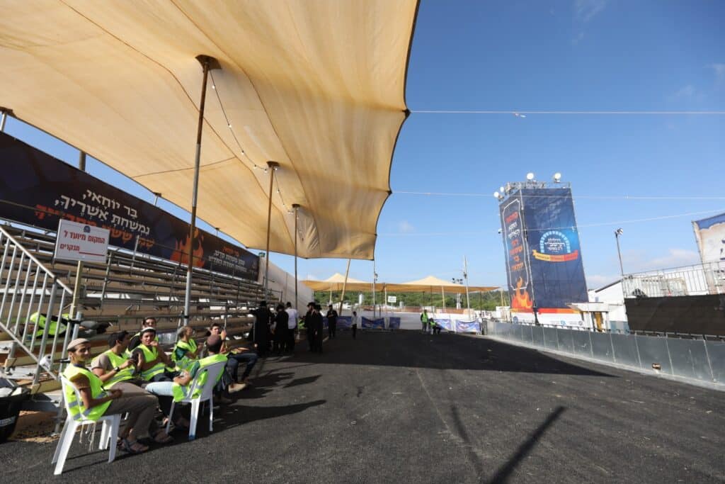 רבבות כבר זורמים למירון • הכטמן מגיש גלריה