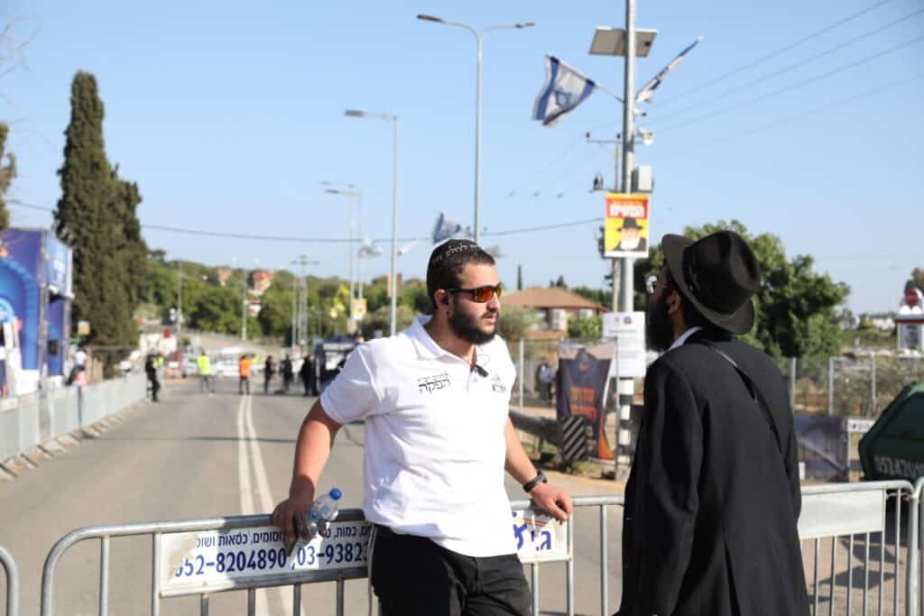 רבבות כבר זורמים למירון • הכטמן מגיש גלריה