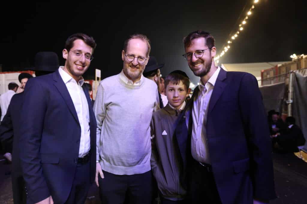 גלריה: ההדלקה המרכזית שע"י קהילת ברסלב "נחלי נצח"