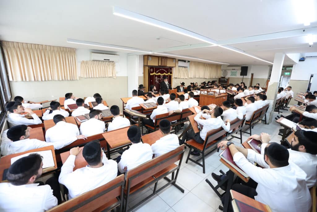 בישיבה הירושלמית קיבלו את התורה עם חבר המועצת