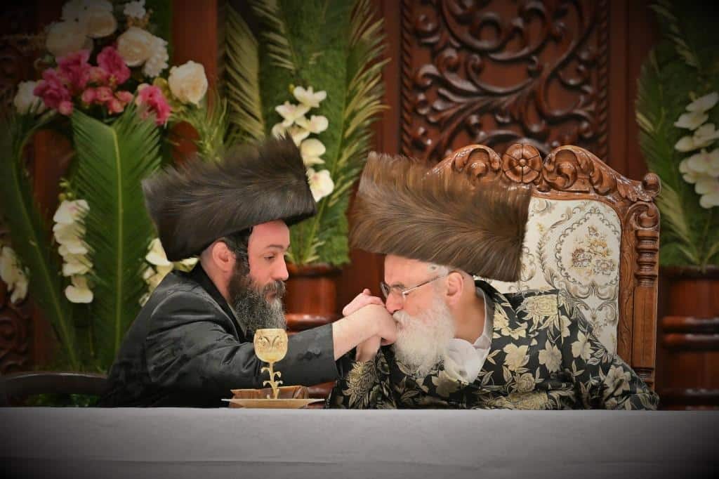 שבועות בחצר הקודש ויז'ניץ