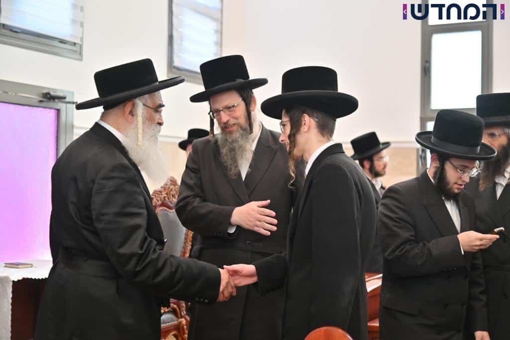 האדמו"ר מדושינסקיא ביקר בכולל החסידי