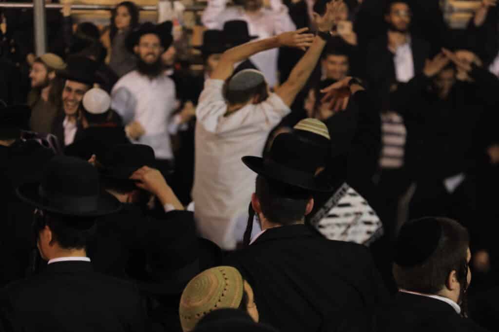 גלריה: ההדלקה המרכזית שע"י קהילת ברסלב "נחלי נצח"