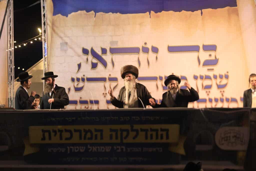 גלריה: ההדלקה המרכזית שע"י קהילת ברסלב "נחלי נצח"