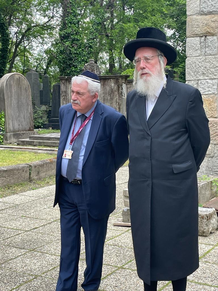 ויקטור אורבן נפגש עם הח"כ החרדי