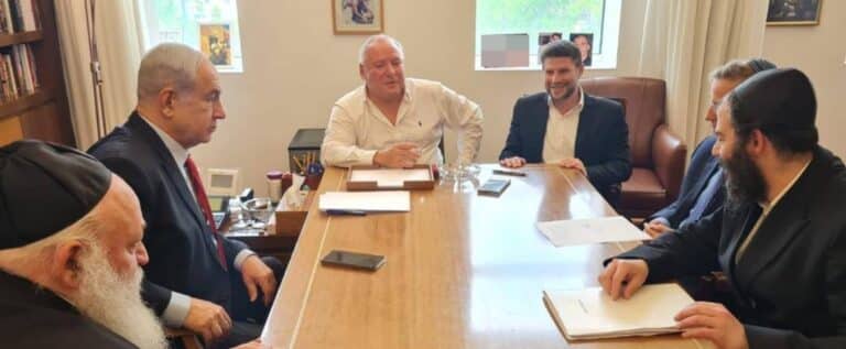 מענק חד פעמי לאברכים: ההסכם בין יהדות התורה לנתניהו