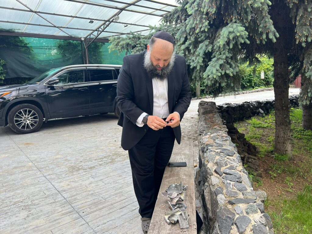 מתקפת המל"טים הגיעה לחצר של שליח חב"ד