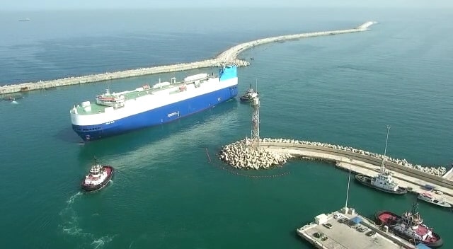 התרגשות בנמל אשדוד: אוניית הענק עגנה לראשונה - צפו