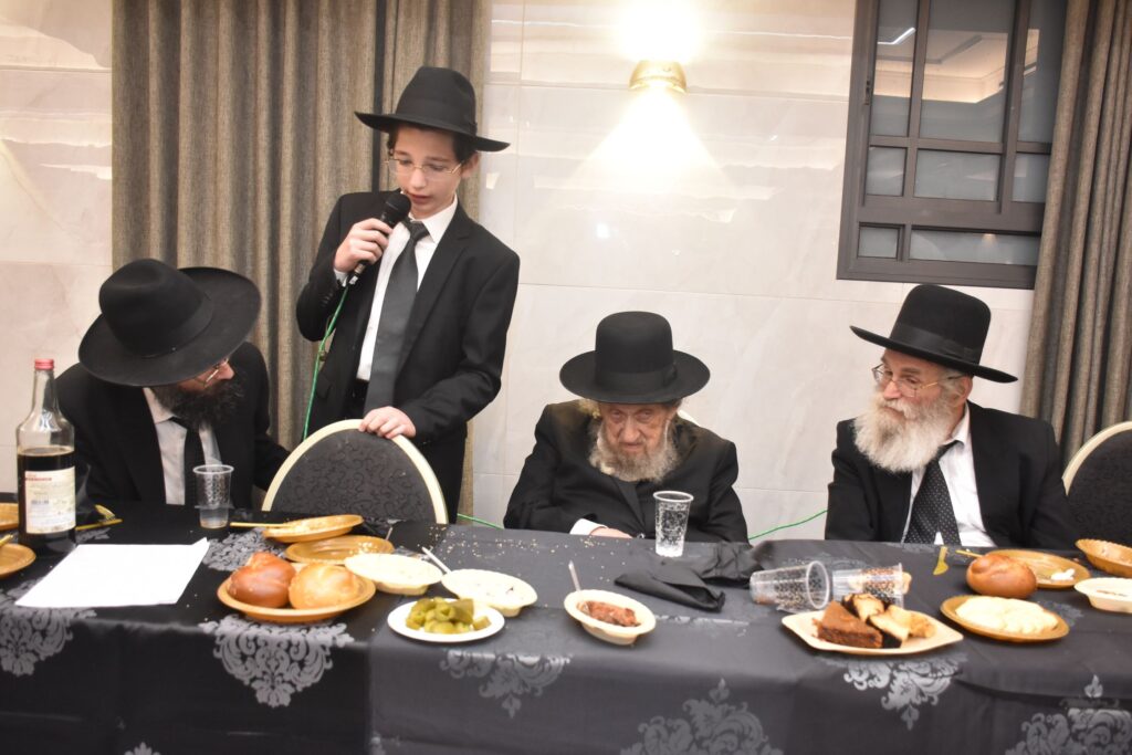 הגר"ד לנדאו הלך לבר מצווה של הנין