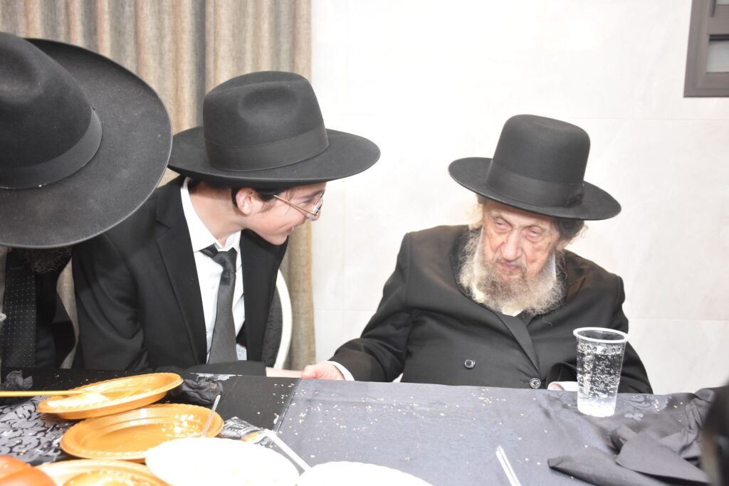 הגר"ד לנדאו הלך לבר מצווה של הנין