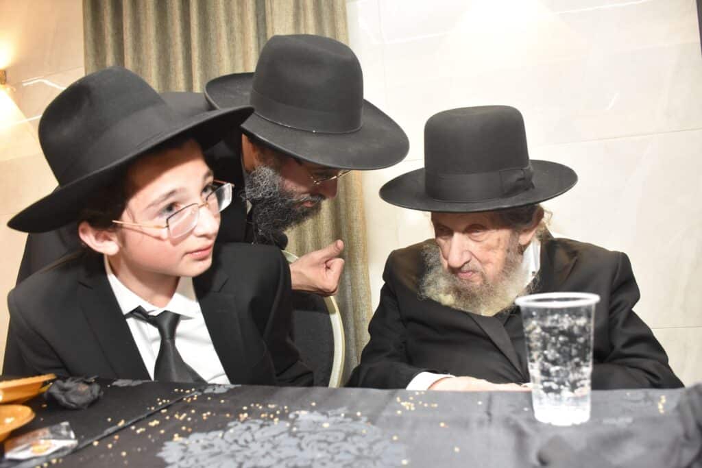 הגר"ד לנדאו הלך לבר מצווה של הנין