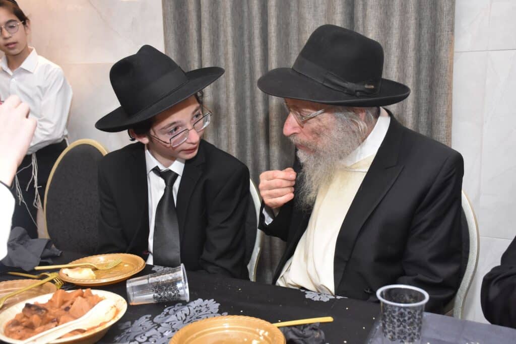 הגר"ד לנדאו הלך לבר מצווה של הנין